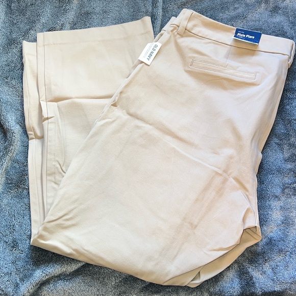 NWT High-Waisted Pixie Flare Pants - Picture 8 of 11